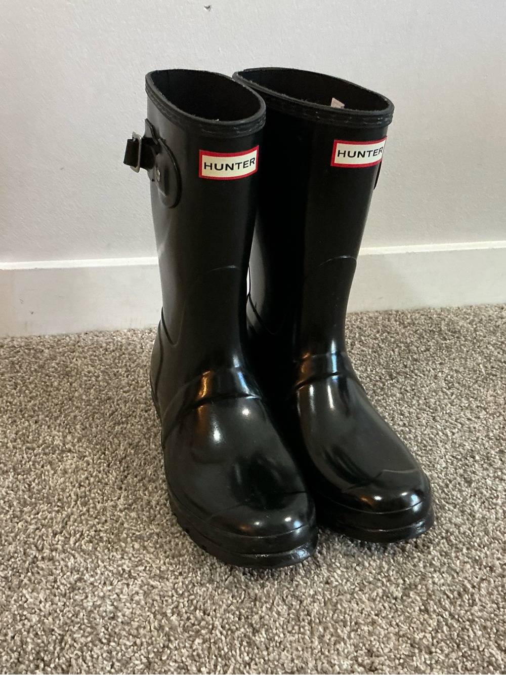 Hunter women’s Glossy Black Rain Boots with Side Buckle